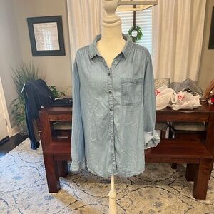 beachlunchlounge Light Blue Chambray Shirt